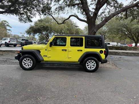 Used 2023 Jeep Wrangler Sport S image 8