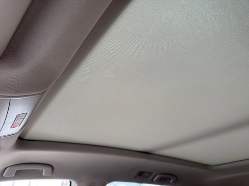 Used 2022 Volkswagen Atlas SE image 11