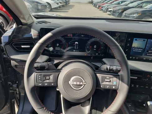 New 2026 Nissan Kicks SR w/ Cold Weather Package AWD/4WD image 23