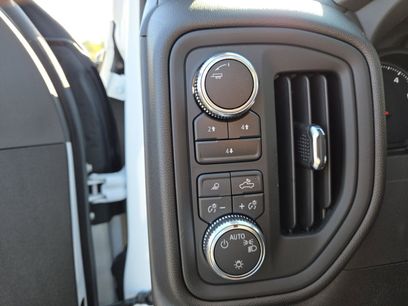 New 2025 GMC Sierra 3500 Pro w/ Convenience Package