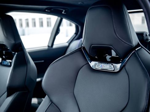 New 2026 BMW M5 w/ Carbon Package AWD/4WD image 24