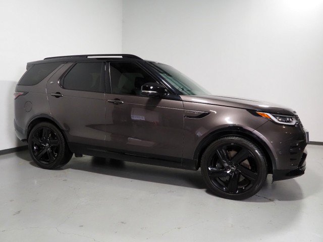 Used 2024 Land Rover Discovery Dynamic SE AWD/4WD image 1