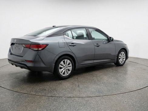 Used 2025 Nissan Sentra S image 9