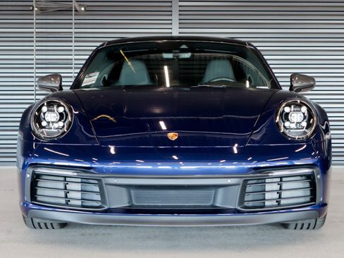 Used 2024 Porsche 911 Carrera T image 8