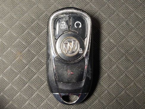 Used 2020 Buick Encore Preferred FWD image 32