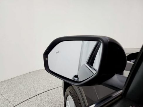 Used 2021 Volkswagen Atlas Cross Sport SE w/ Panoramic Sunroof Package AWD/4WD image 19