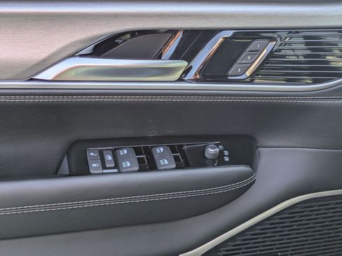 New 2026 Jeep Grand Wagoneer 4WD image 11