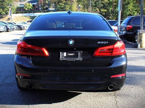 Used 2020 BMW 530i w/ Convenience Package image 4