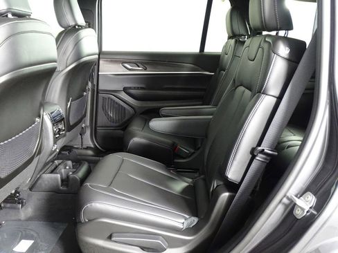 New 2025 Jeep Grand Cherokee L Limited image 14