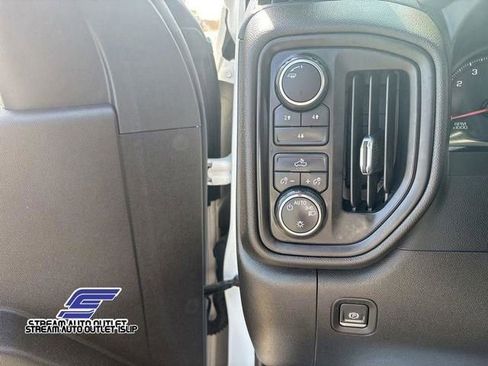 Used 2022 Chevrolet Silverado 2500 Custom w/ Snow Plow Prep/Camper Package image 29