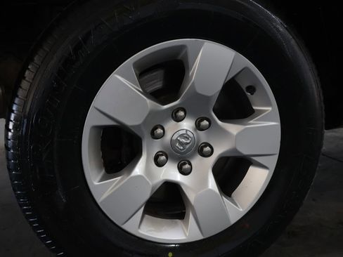 Used 2019 RAM 1500 Big Horn RWD image 34