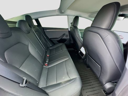 Used 2025 Tesla Model 3 Long Range RWD image 18