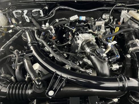 Used 2024 Ford Bronco Wildtrak image 35