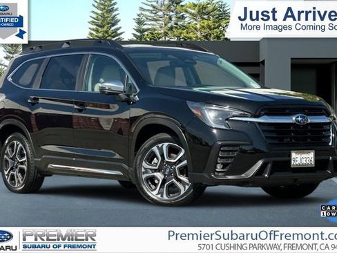 Used 2023 Subaru Ascent Limited w/ Technology Package AWD/4WD image 1