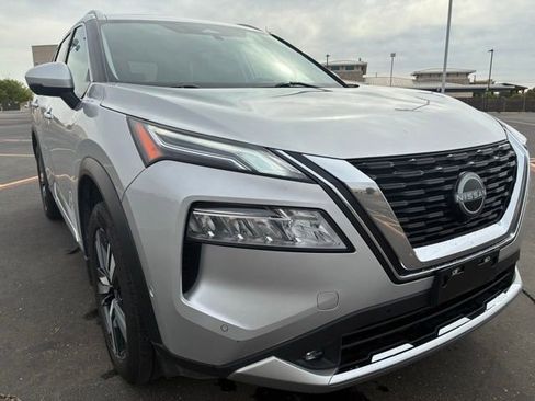 Certified 2022 Nissan Rogue Platinum w/ Head-Up Display Package FWD image 8