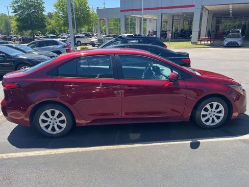 Used 2024 Toyota Corolla LE image 8
