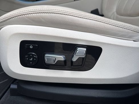 Used 2021 BMW X5 M50i AWD/4WD image 20
