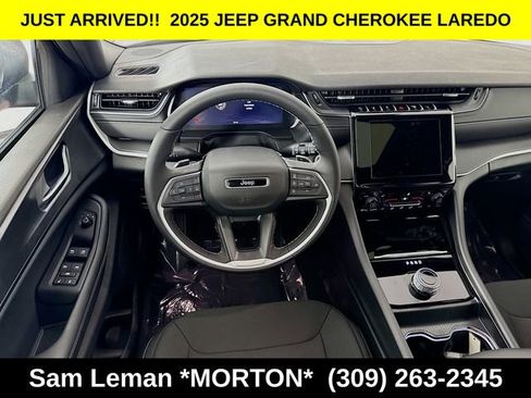 New 2025 Jeep Grand Cherokee Laredo w/ Luxury Tech Group I image 22