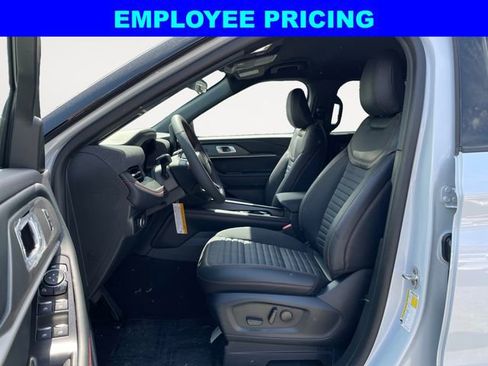 New 2026 Ford Explorer ST-Line AWD/4WD image 9