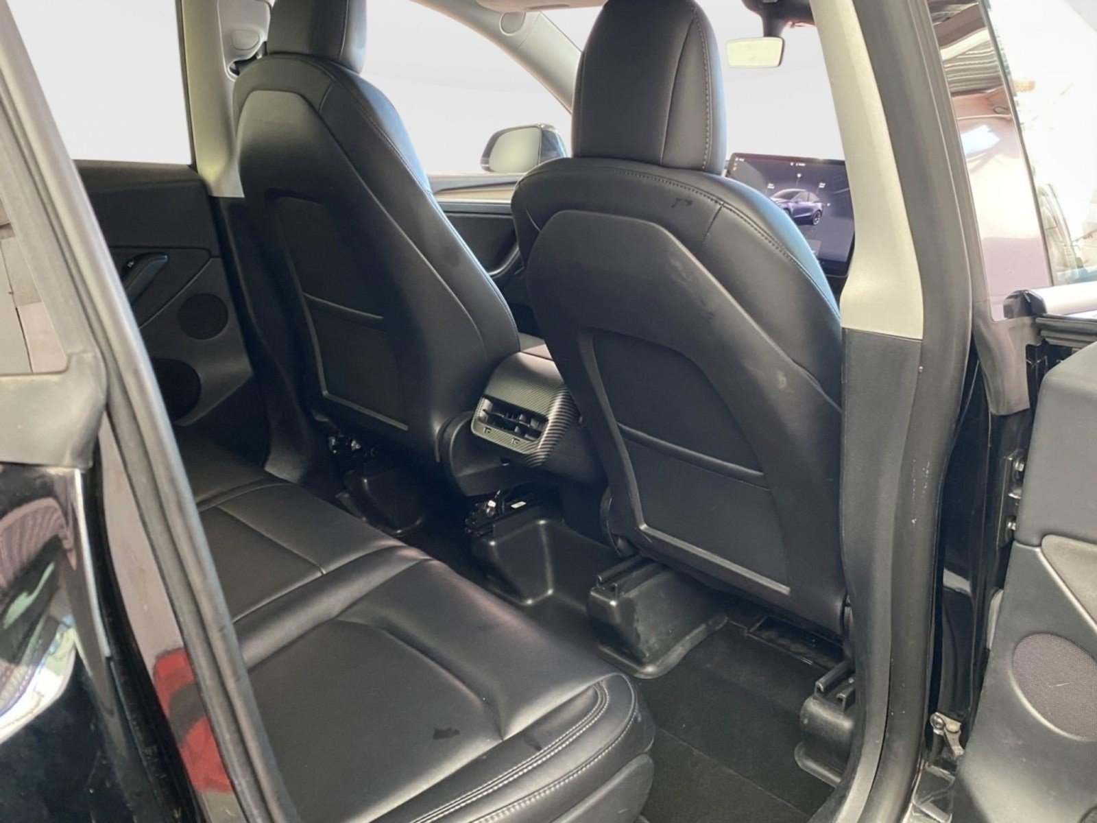 Used 2023 Tesla Model Y Long Range AWD/4WD image 10