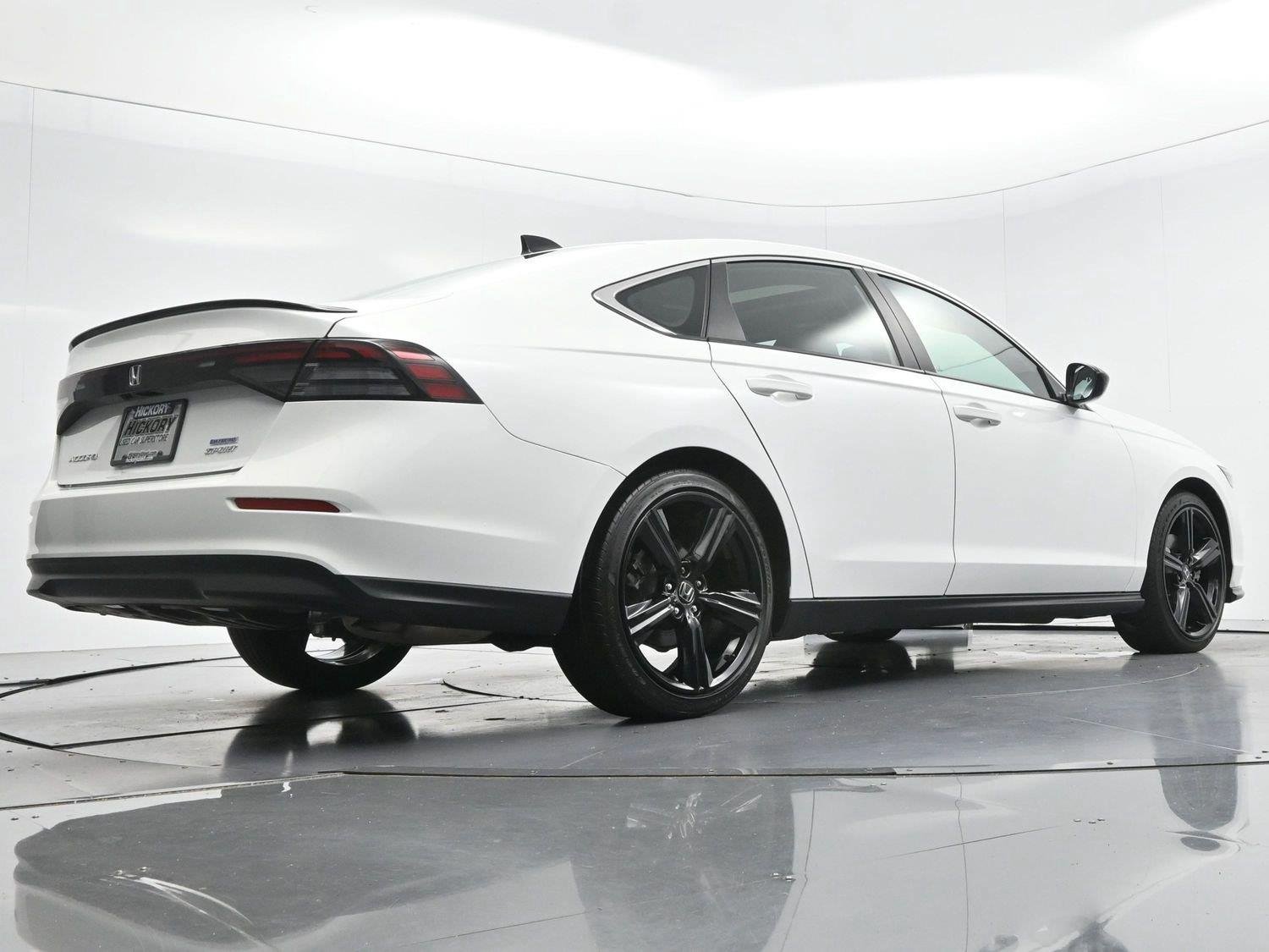 Used 2024 Honda Accord Sport image 47