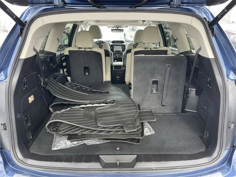 Used 2021 Subaru Ascent Limited w/ Technology Package image 25