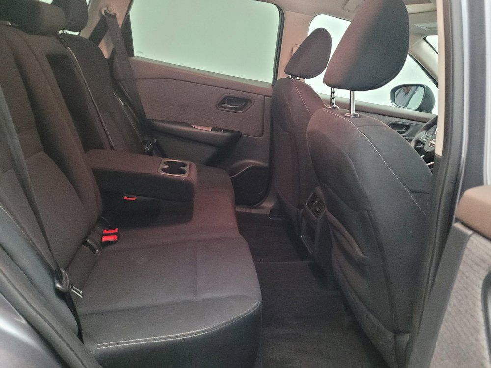 Used 2023 Nissan Rogue S AWD/4WD image 19