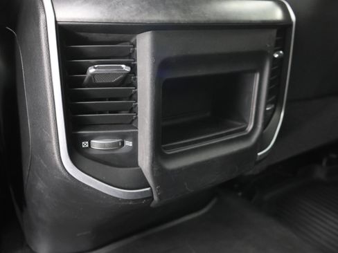 Used 2021 RAM 2500 Big Horn w/ Night Edition AWD/4WD image 36