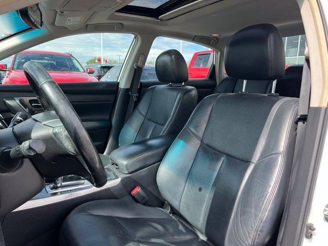Used 2013 Nissan Altima 2.5 SL w/ Technology Pkg FWD image 17