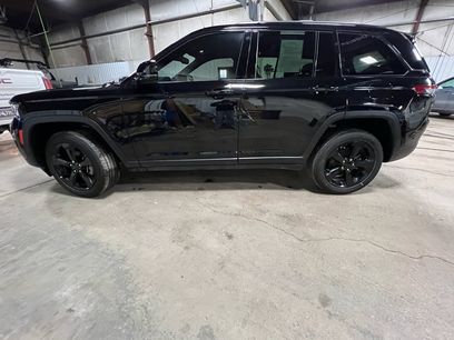 Used 2023 Jeep Grand Cherokee Altitude