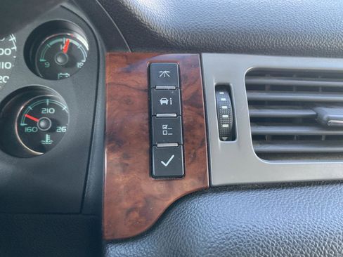 Used 2014 GMC Sierra 2500 SLT w/ SLT Convenience Package image 35