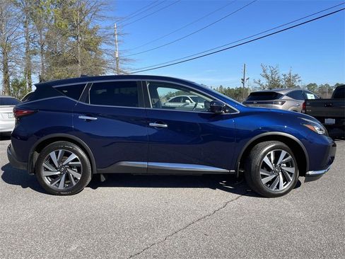 Used 2024 Nissan Murano SL image 2