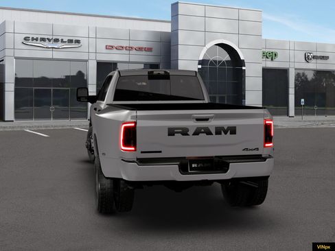 New 2026 RAM 3500 Big Horn AWD/4WD image 13