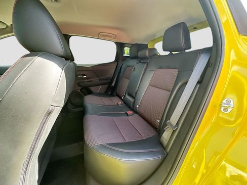 New 2025 Nissan Kicks SR image 24