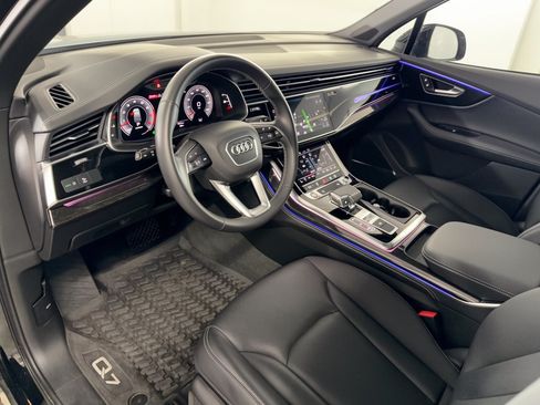 Used 2025 Audi Q7 3.0T Premium Plus AWD/4WD image 4