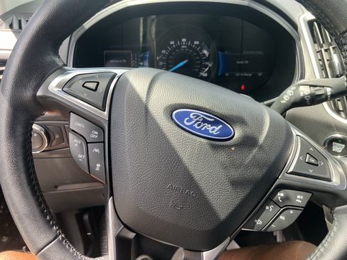 Used 2022 Ford Edge SEL AWD/4WD image 22