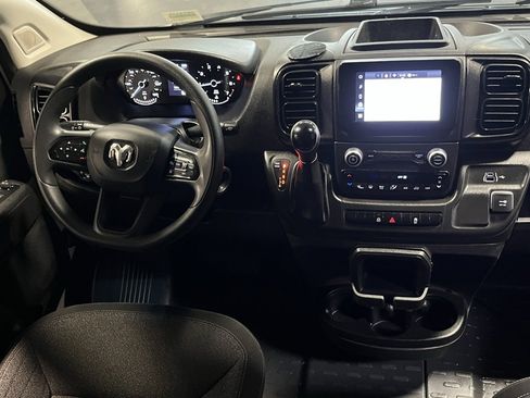 Used 2025 RAM ProMaster 2500 w/ Convenience Group image 11