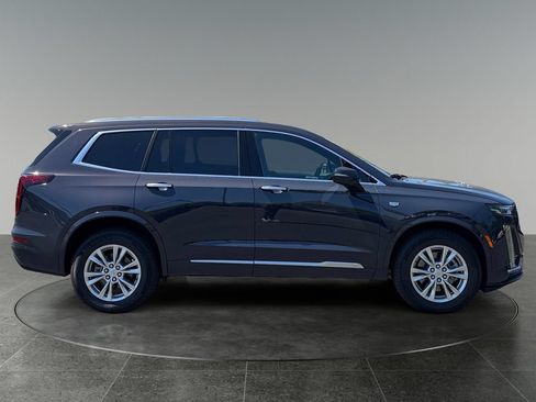 Used 2025 Cadillac XT6 Luxury AWD/4WD image 10