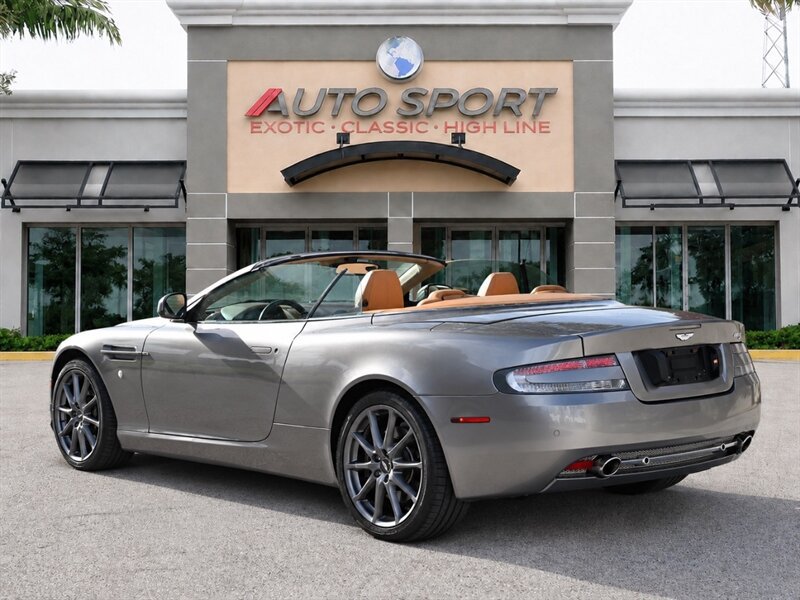 Used 2010 Aston Martin DB9 Volante RWD image 2