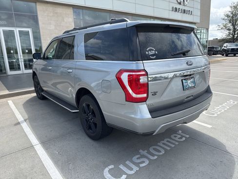 Used 2021 Ford Expedition Max XLT image 9