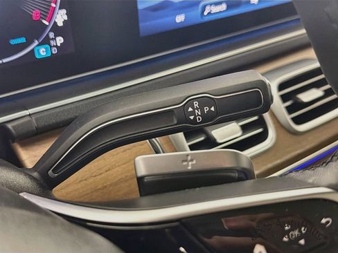 Used 2024 Mercedes-Benz GLE 350 4MATIC image 21