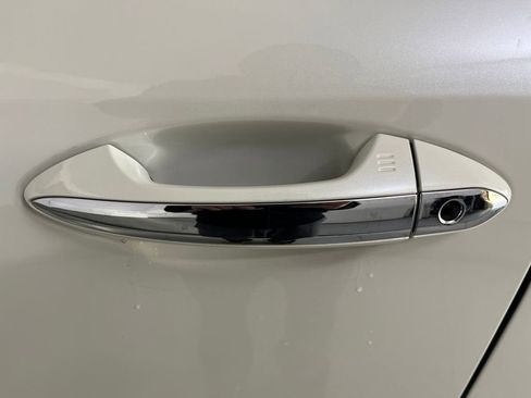 Used 2022 INFINITI QX60 Sensory image 41