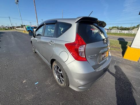 Used 2015 Nissan Versa Note SR w/ Interior Illumination Package FWD image 6