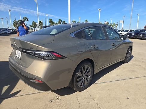 New 2026 Nissan Sentra SL w/ Floor Mat Package image 8