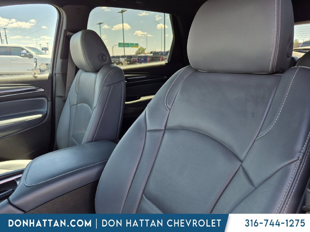 Used 2024 Buick Enclave Premium AWD/4WD image 13