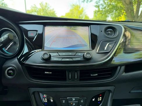 Used 2017 Buick Envision Essence AWD/4WD image 23
