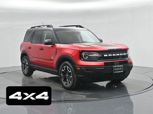 Used 2023 Ford Bronco Sport Outer Banks w/ Tech Package image 1