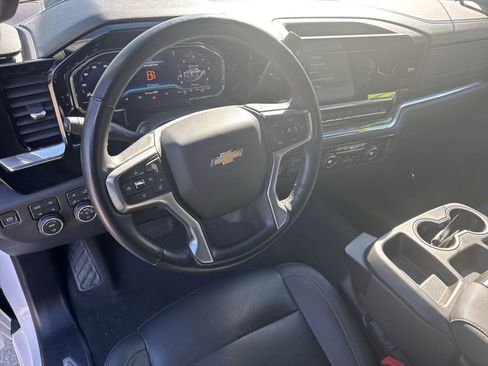 Used 2024 Chevrolet Silverado 2500 LTZ image 18