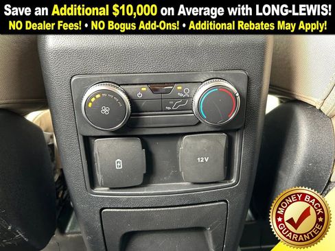Used 2022 Ford Explorer XLT image 30