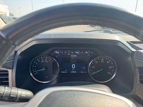 Used 2024 Ford Expedition Limited AWD/4WD image 7